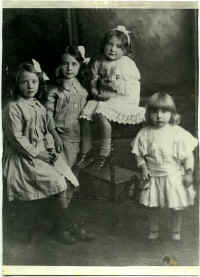 http://www.auntmorag.com/skye4children.jpg (525878 bytes)